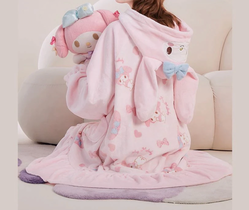 Melly Snuggie Set